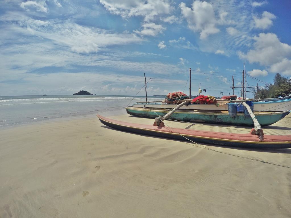 Silvas Surf Home เวลิกามา ภายนอก รูปภาพ