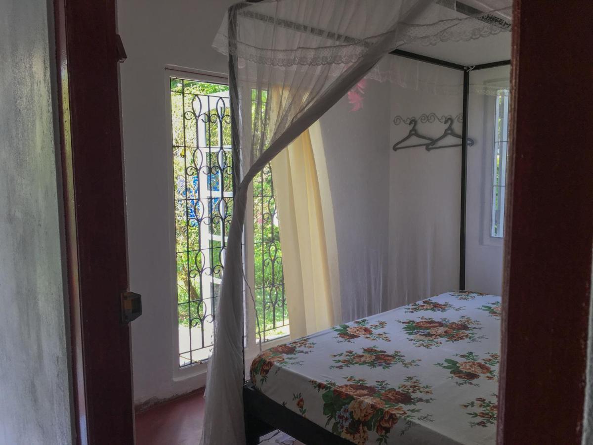 Silvas Surf Home เวลิกามา ภายนอก รูปภาพ