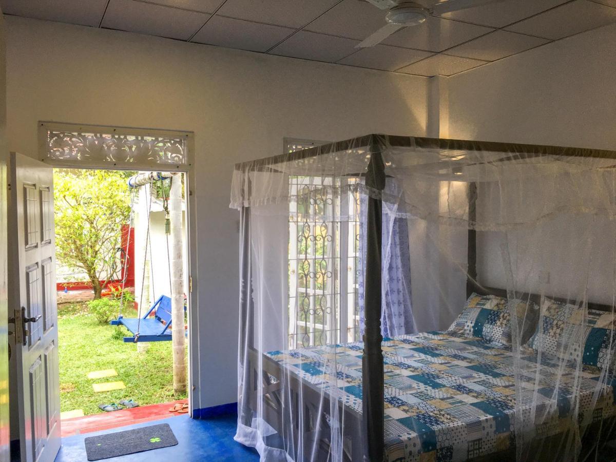 Silvas Surf Home เวลิกามา ภายนอก รูปภาพ